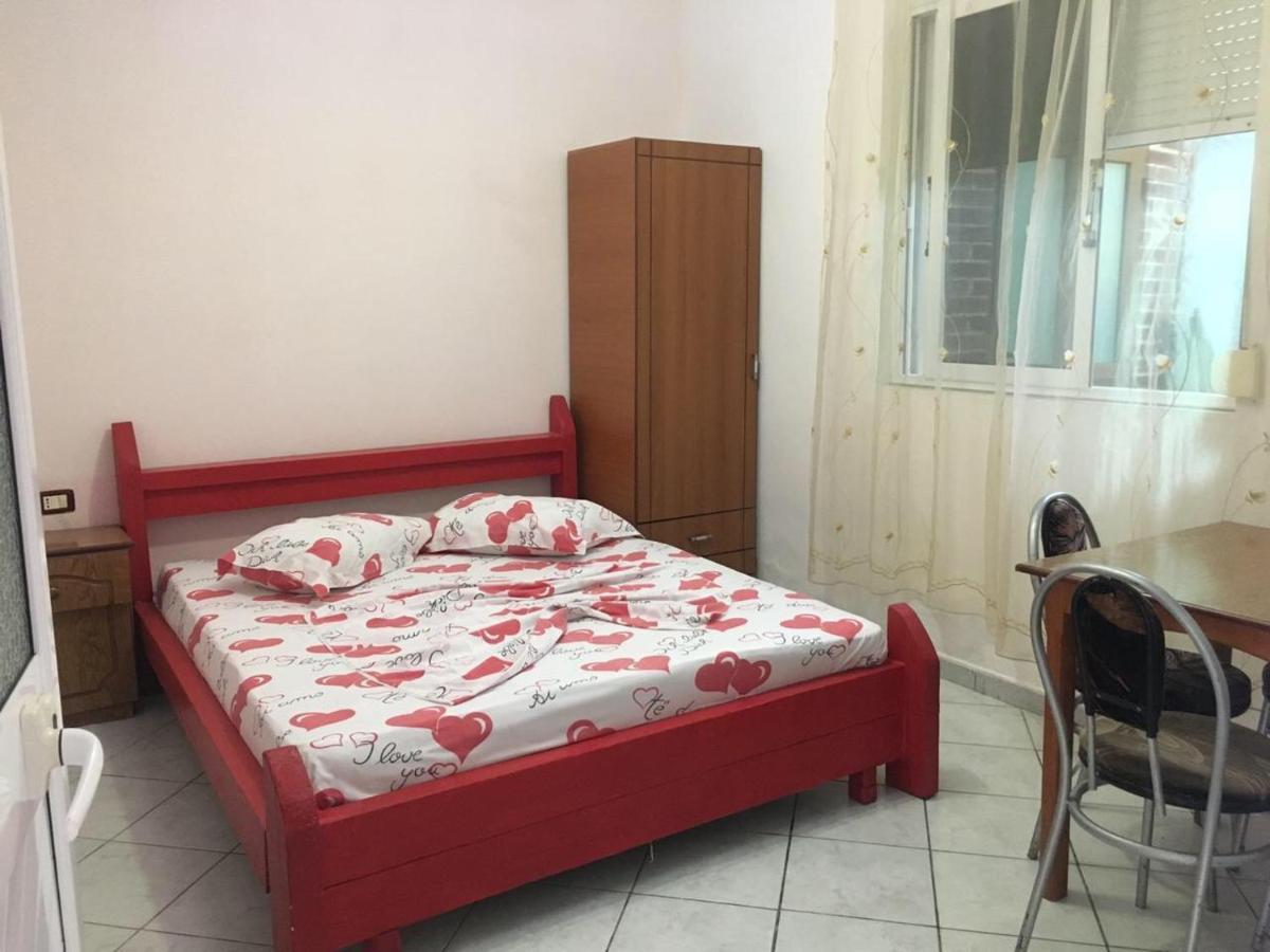 Hotel Ridal Вльора Екстер'єр фото